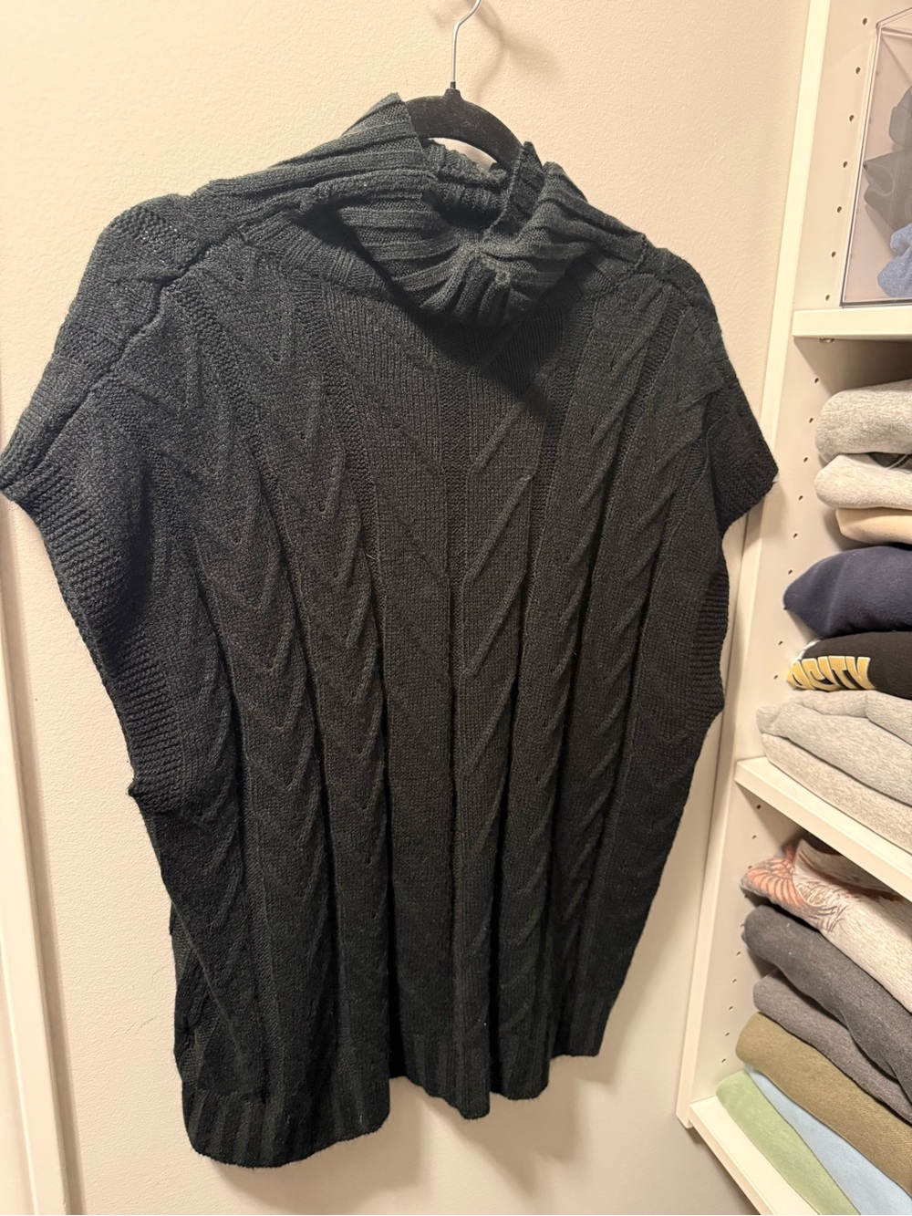 Women's Black Cable-Knit Turtleneck Sweater